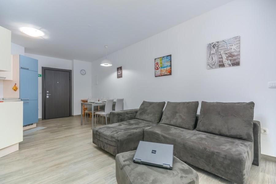 Lux Hotell Novigrad Istria Exteriör bild